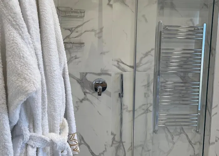 Luxury Al Four Seasons Paola