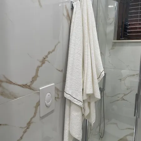 Luxury Al Four Seasons *